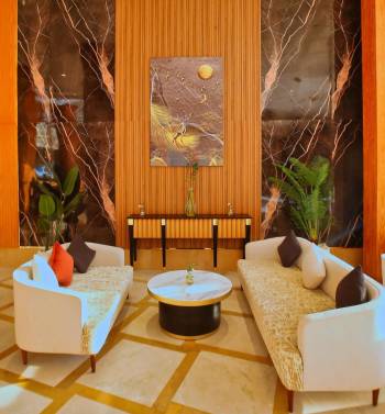 Eagles Downtown Resort23